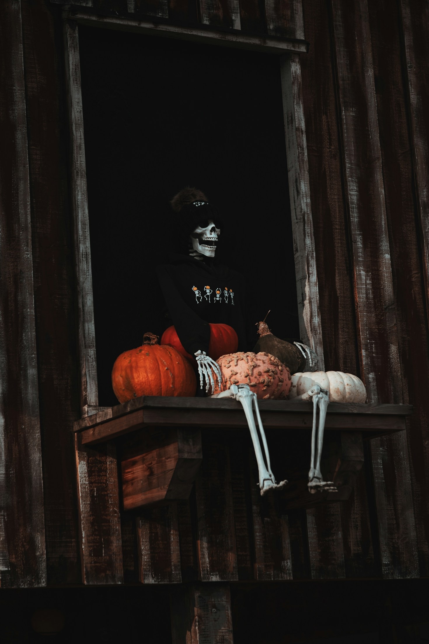 Fog, Glitches, and Edgy Vibes: Twenties Explored